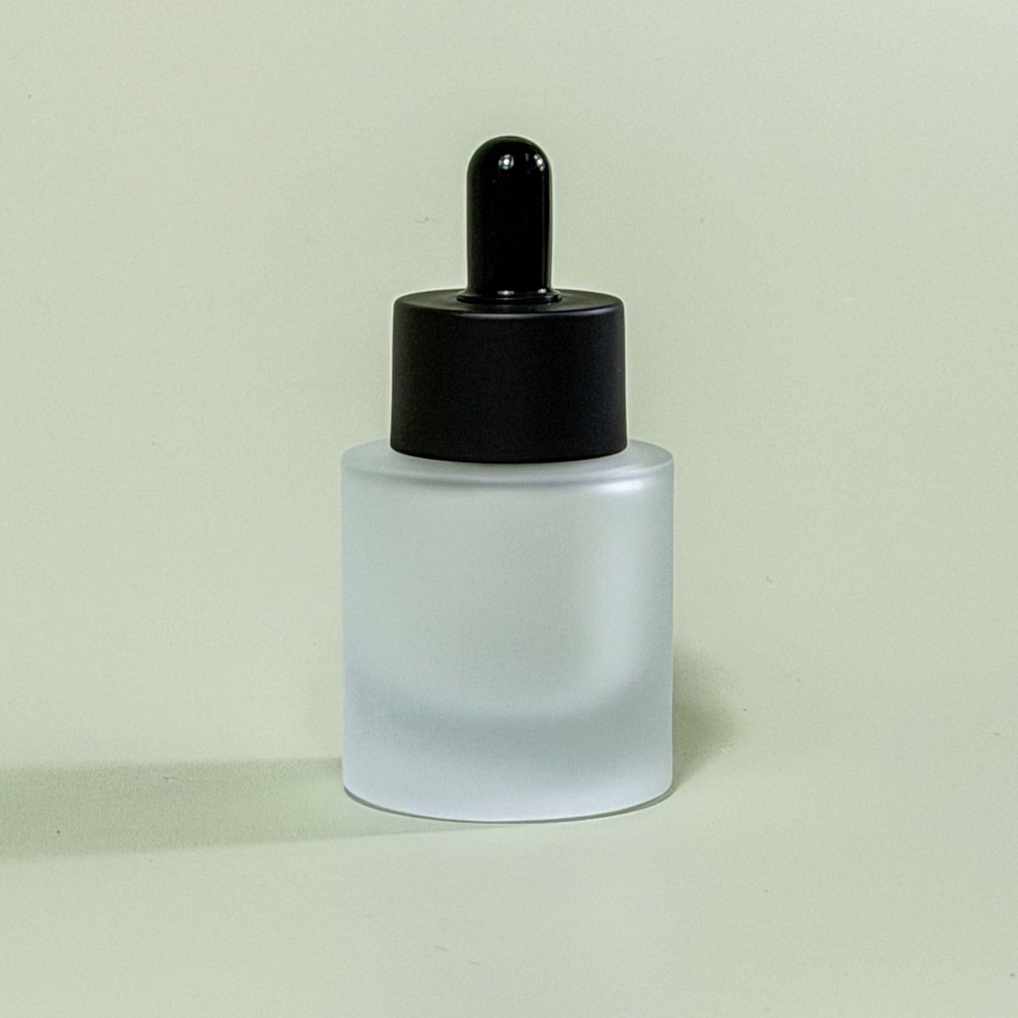 Pravada Private Label Premium Soho Frosted Bottle with Dropper - 30ml