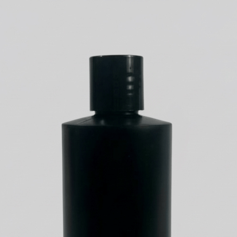 Pravada private Label Smooth Black Disc Cap - 28-410