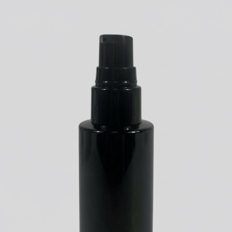 Pravada private Label Smooth Black Treatment Pump - 20-410