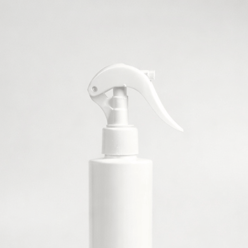 Pravada private Label Smooth White Trigger Sprayer - 24-410